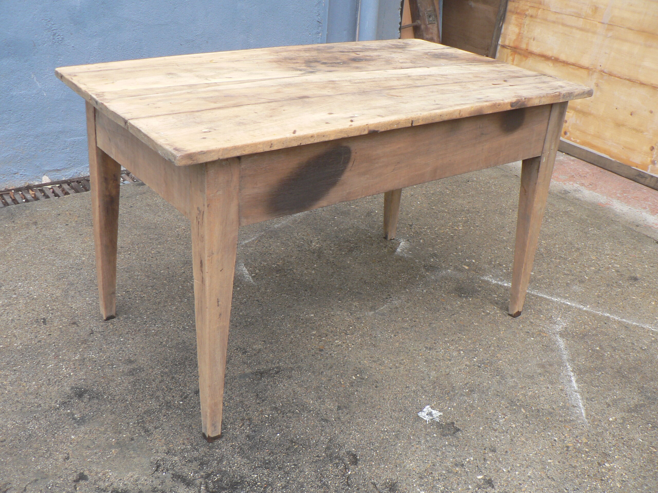 Farm drawer table