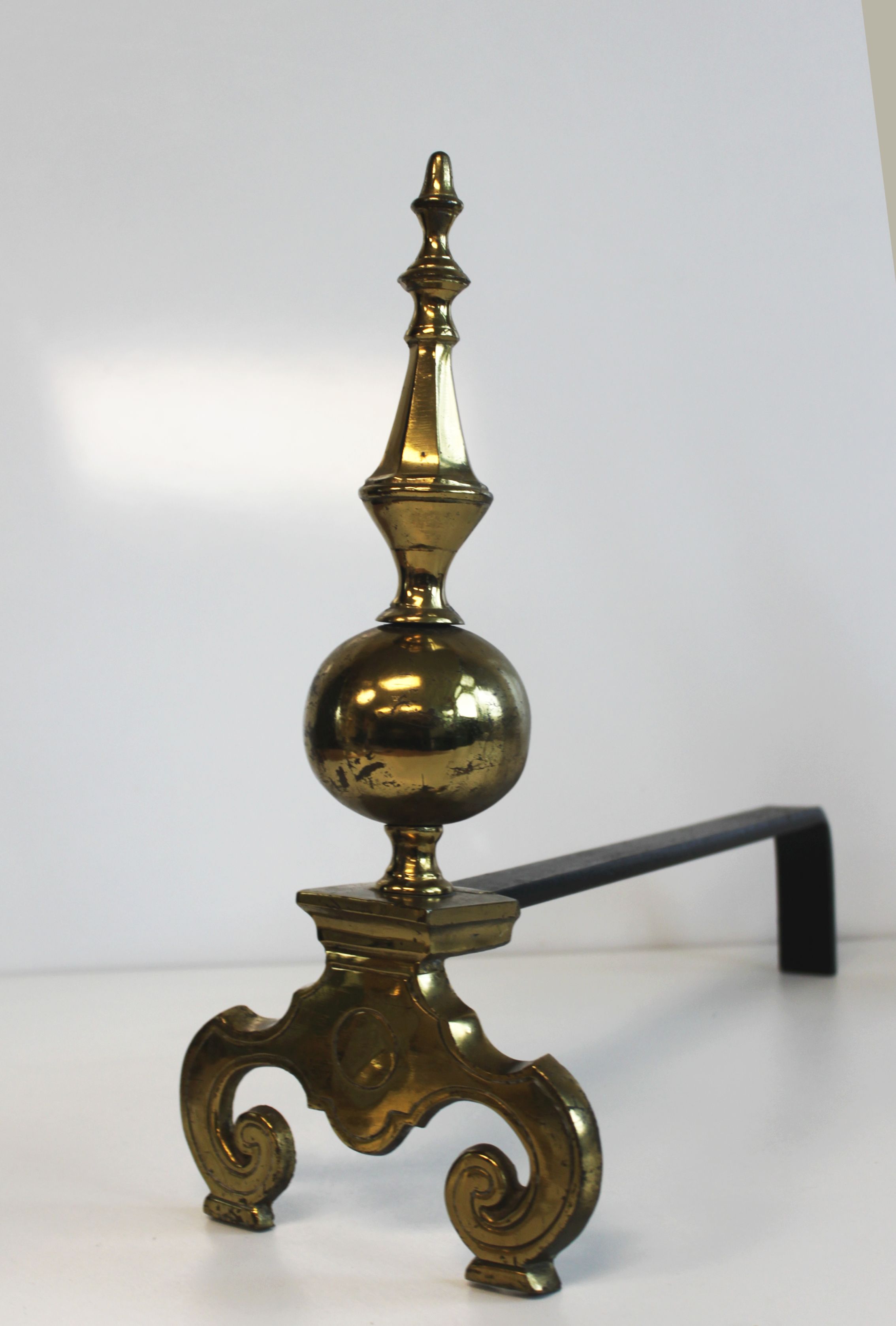 Paire de chenets en bronze, style baroque