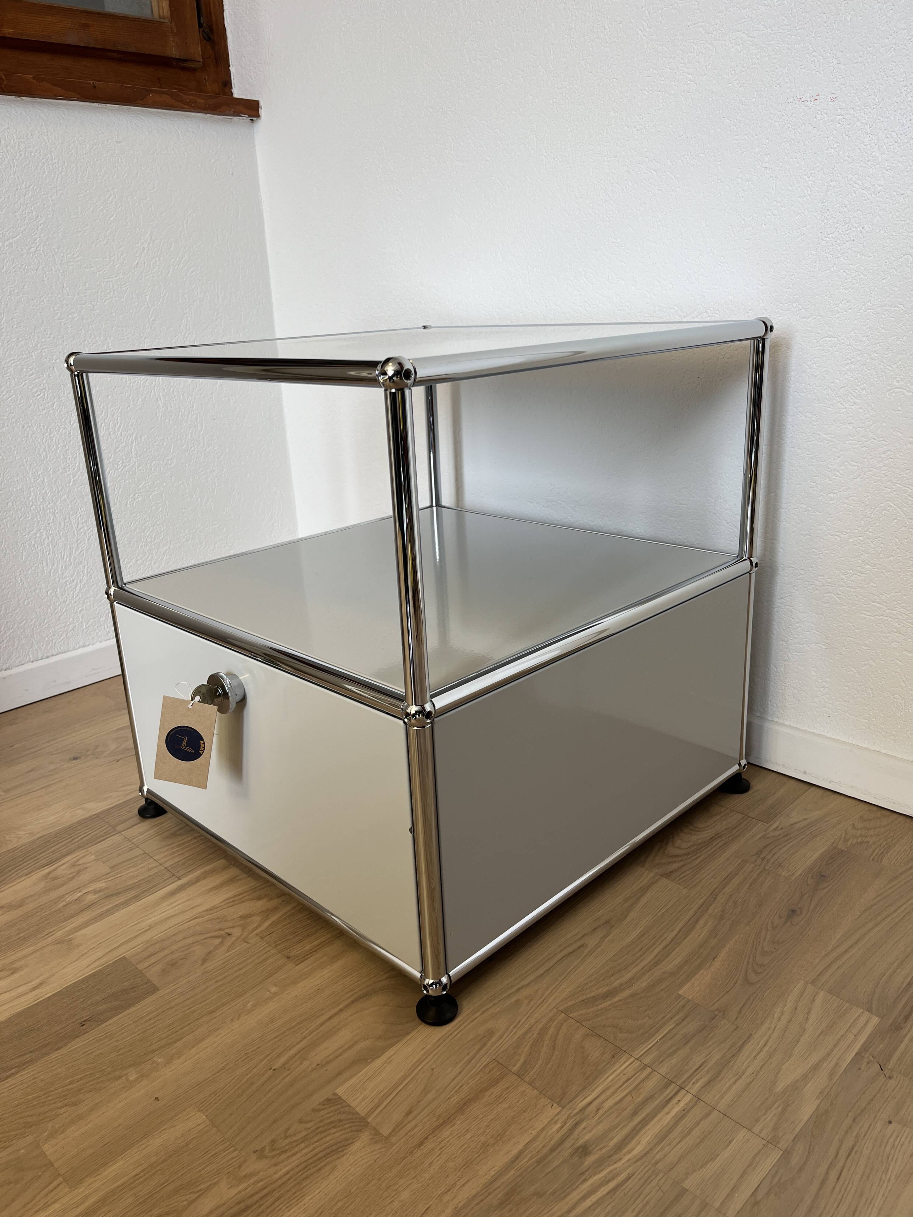 USM Haller furniture in Light Grey