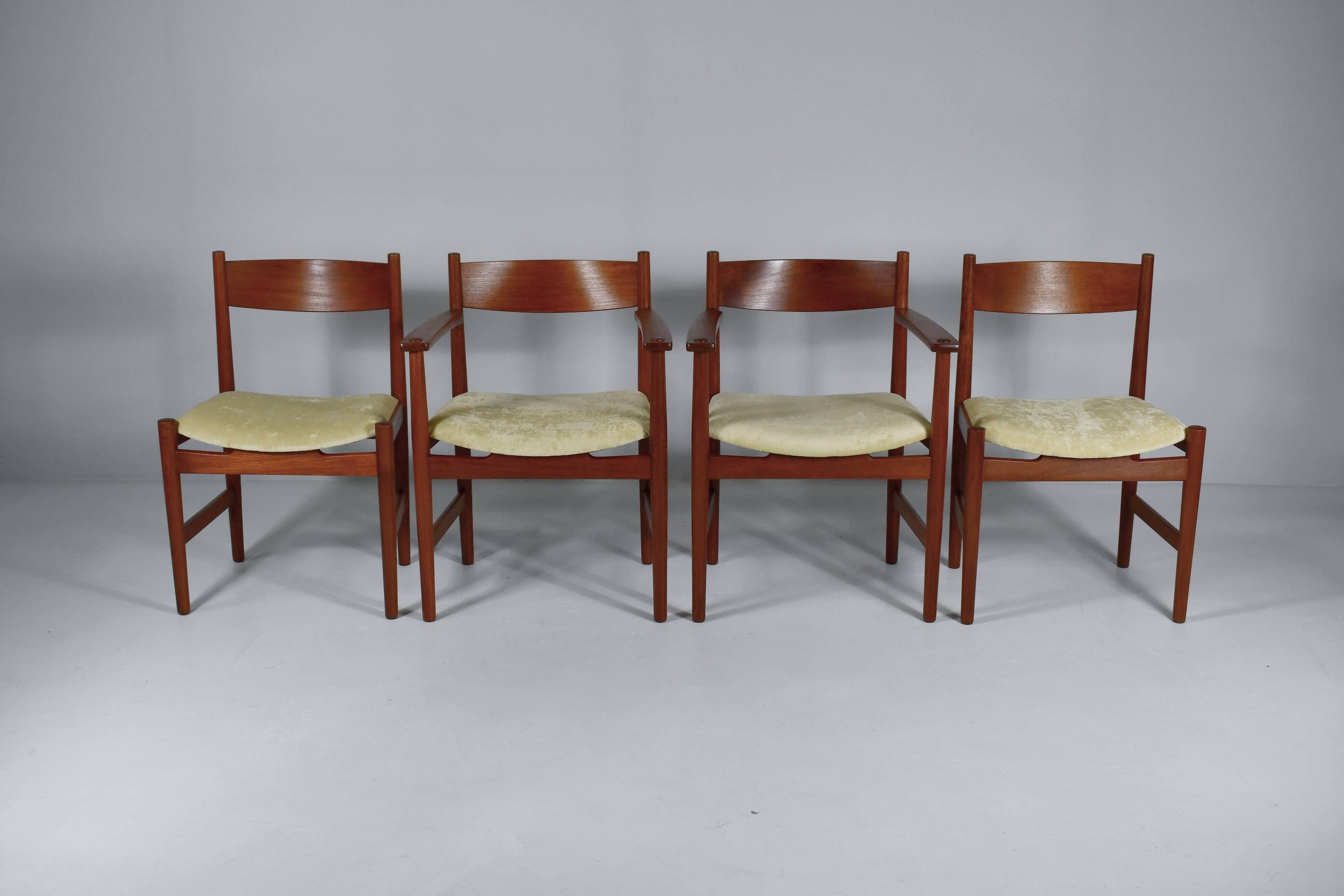 Hans Wegner dining chairs x4. Carl Hansen, Denmark. 1962