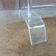 Porte revue vintage en plexiglas et laiton