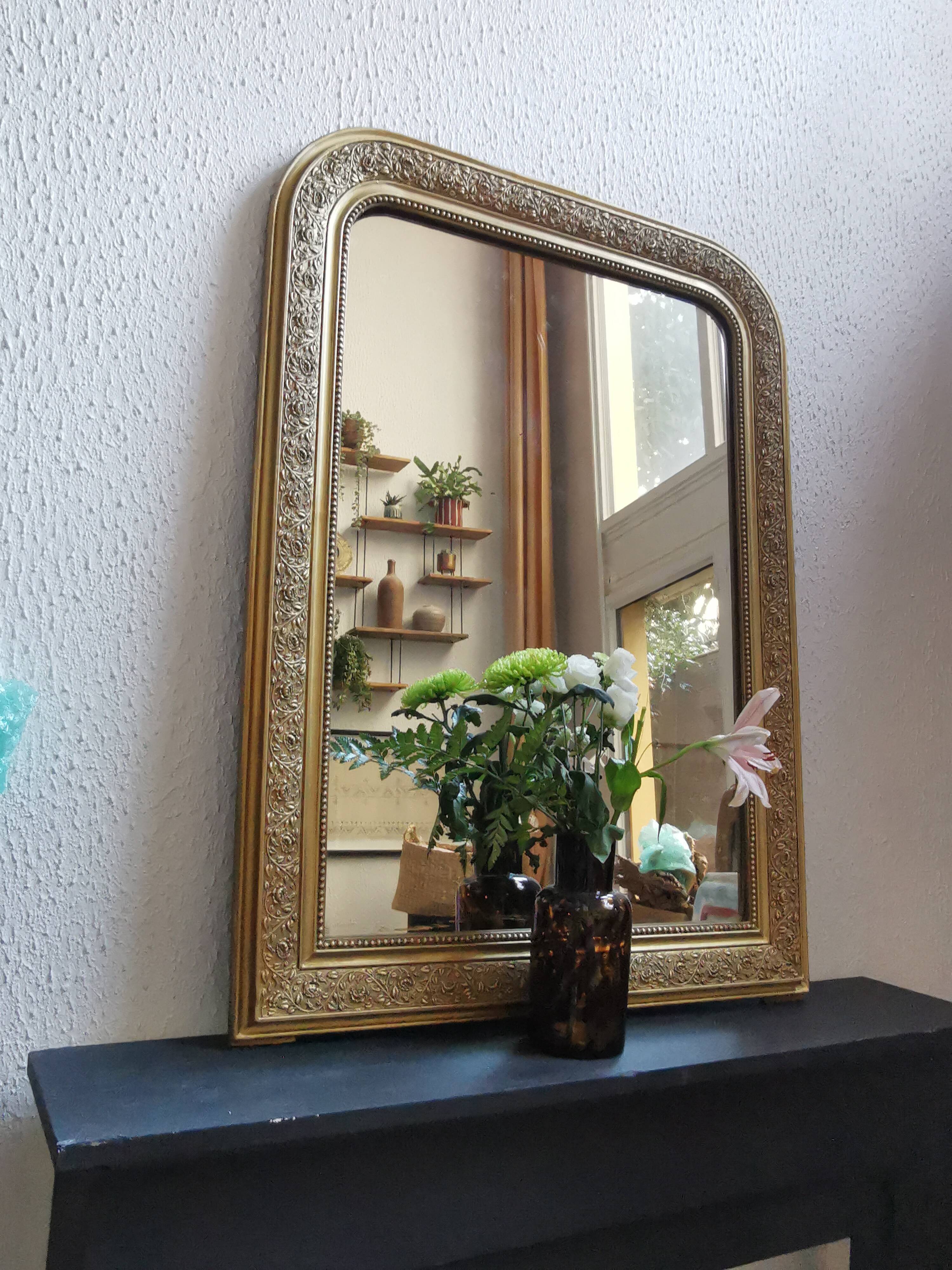 Mirror 101 x 74 cm Louis golden old