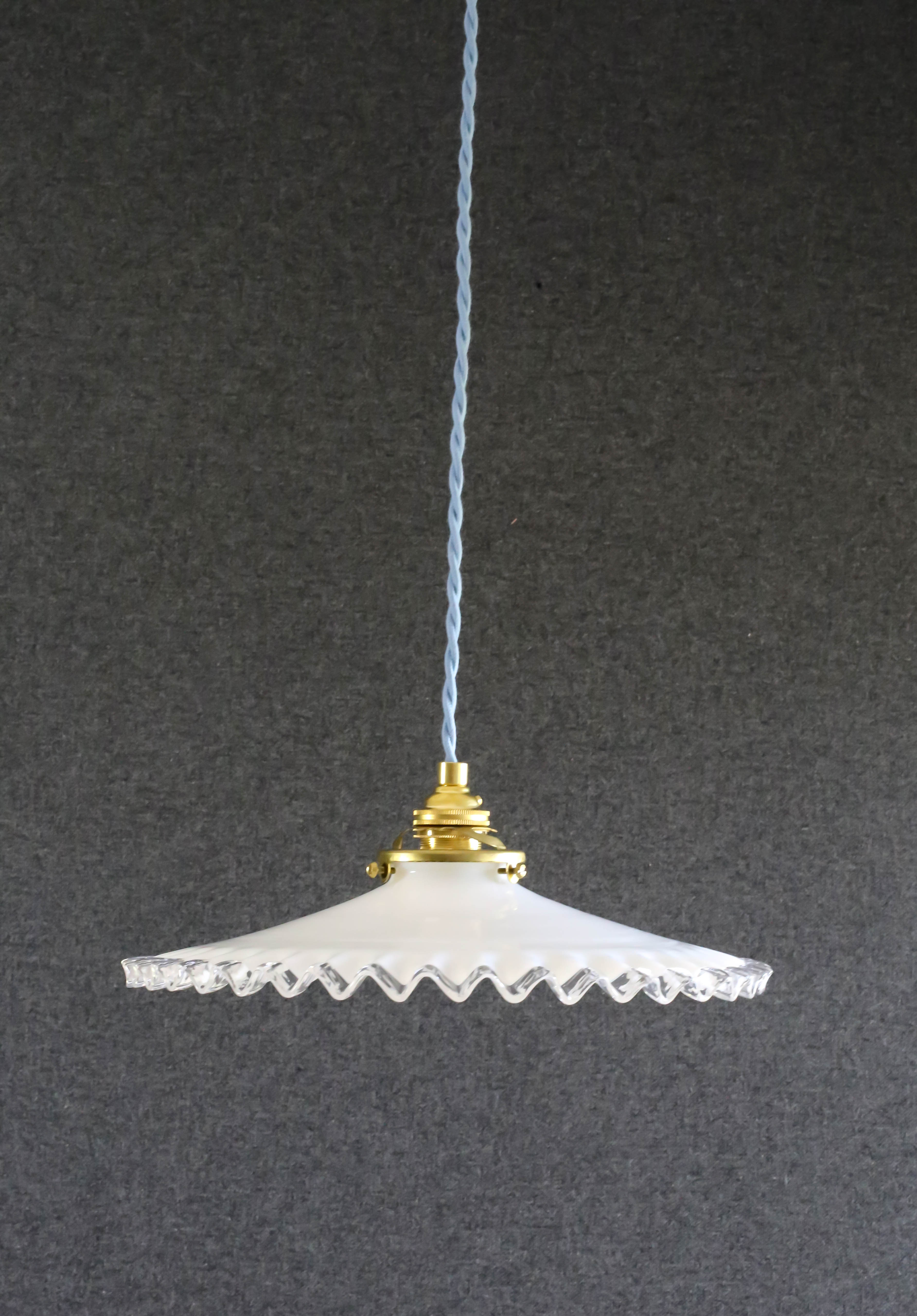 suspension in white crenellated opaline with support and socket in new brass, new cable