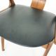 Chaise en teck et vinyle « cowhorn » par AWA, Pays-Bas années 1950