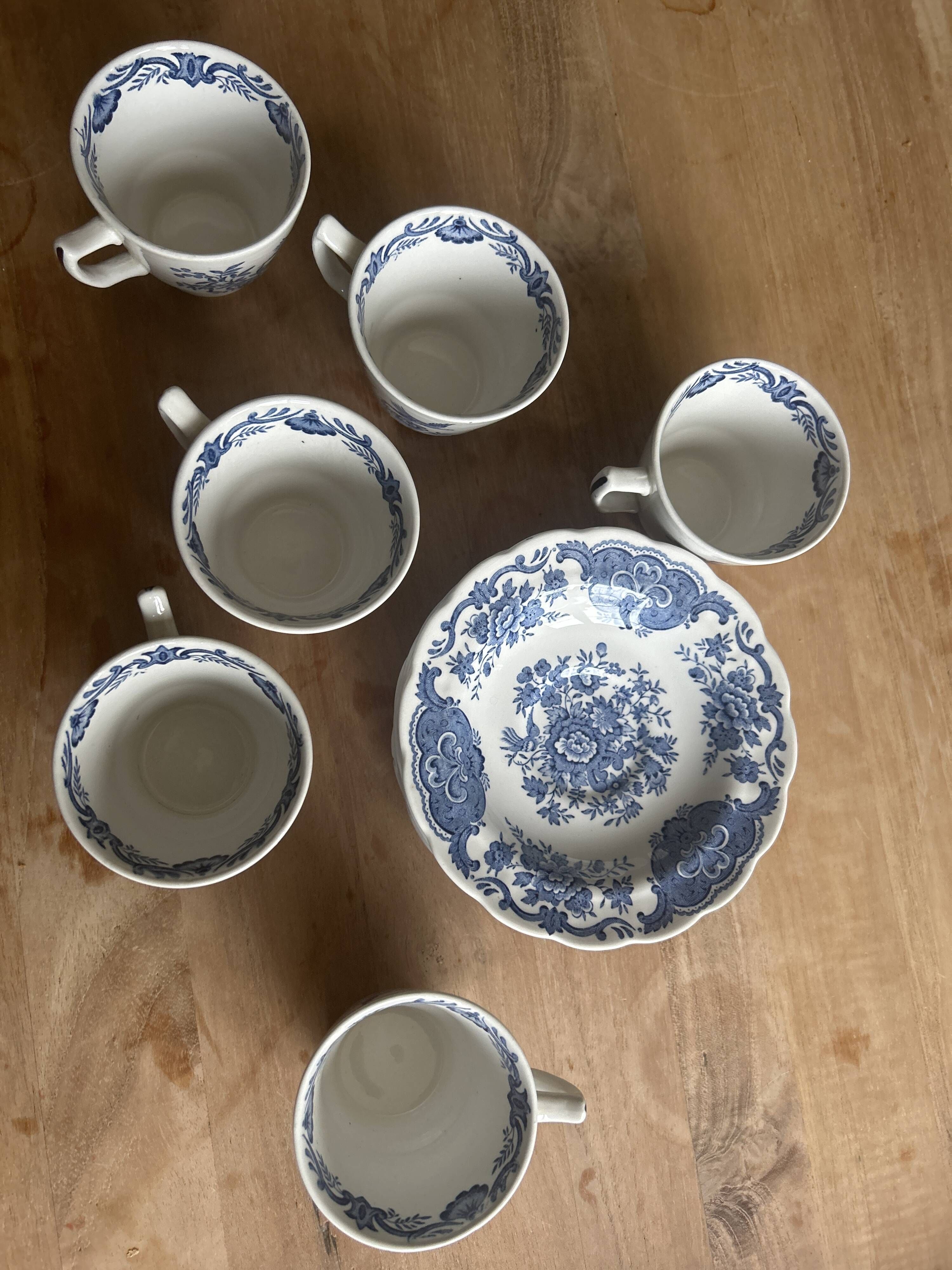 Tasse à café et soucoupe
