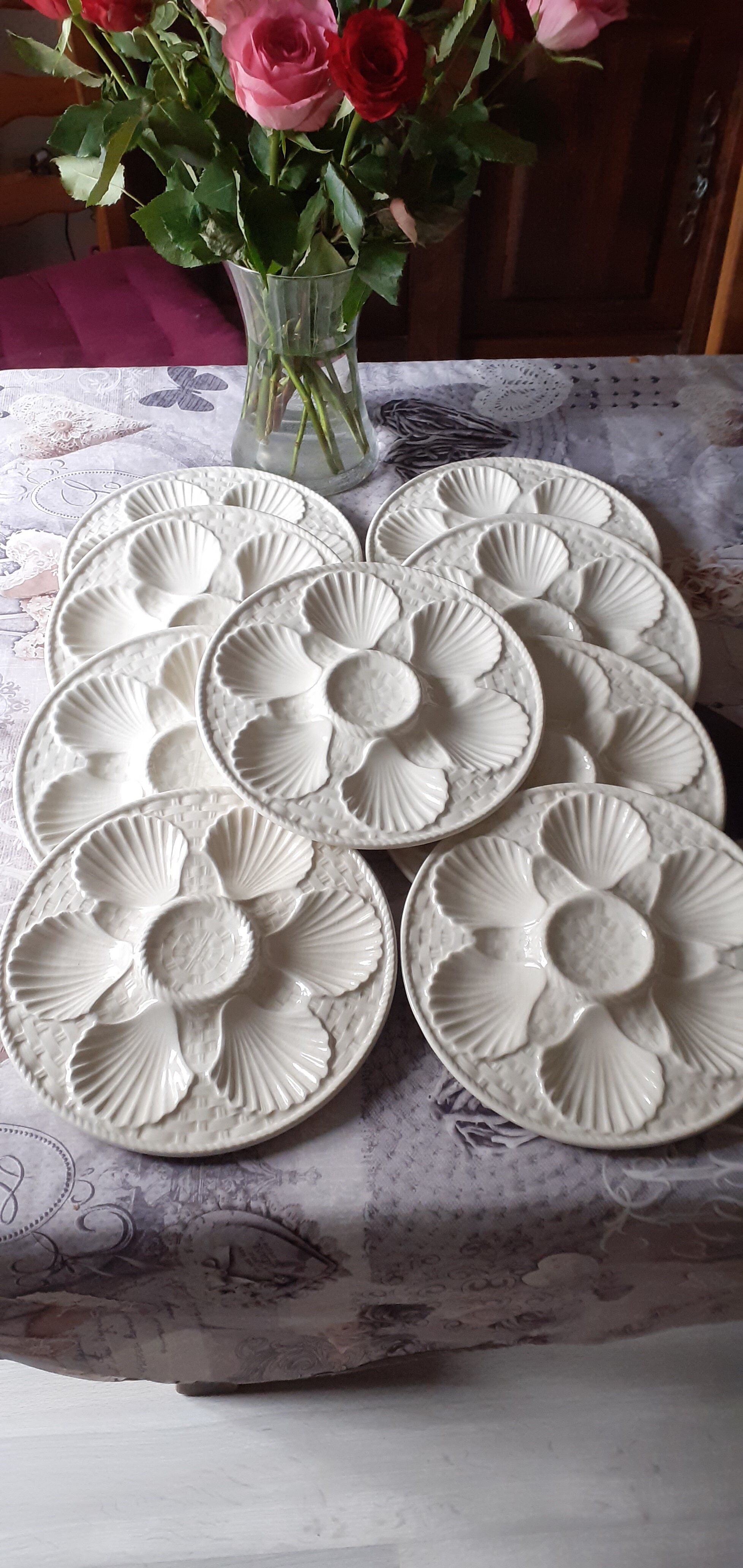 Oyster plates (9) brands chantilly france