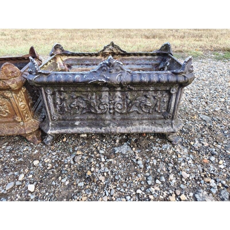 Pair of cast iron planters from 1900 in Charleville-Mézières