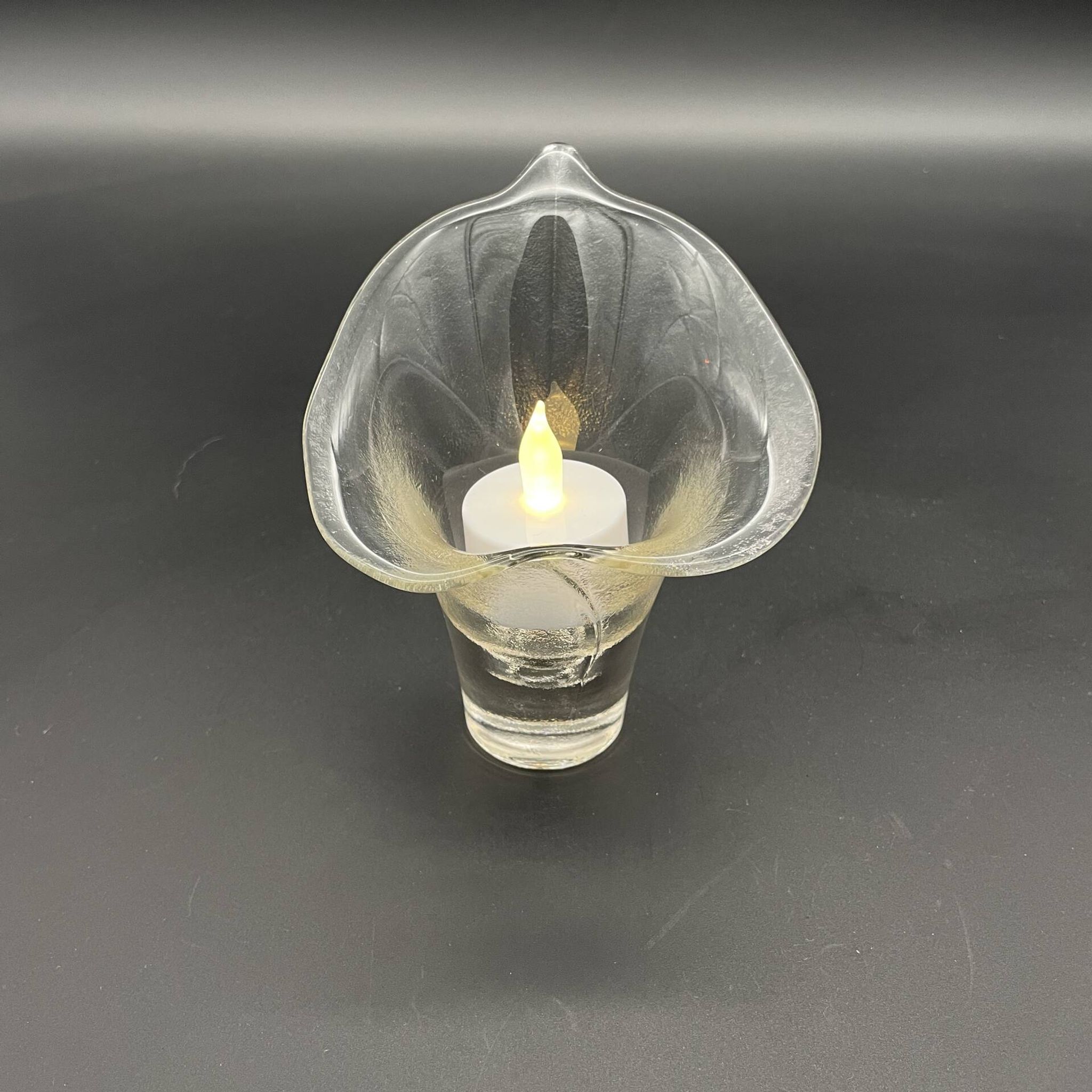 Photophore vintage en verre transparent en forme de fleur de calla – a