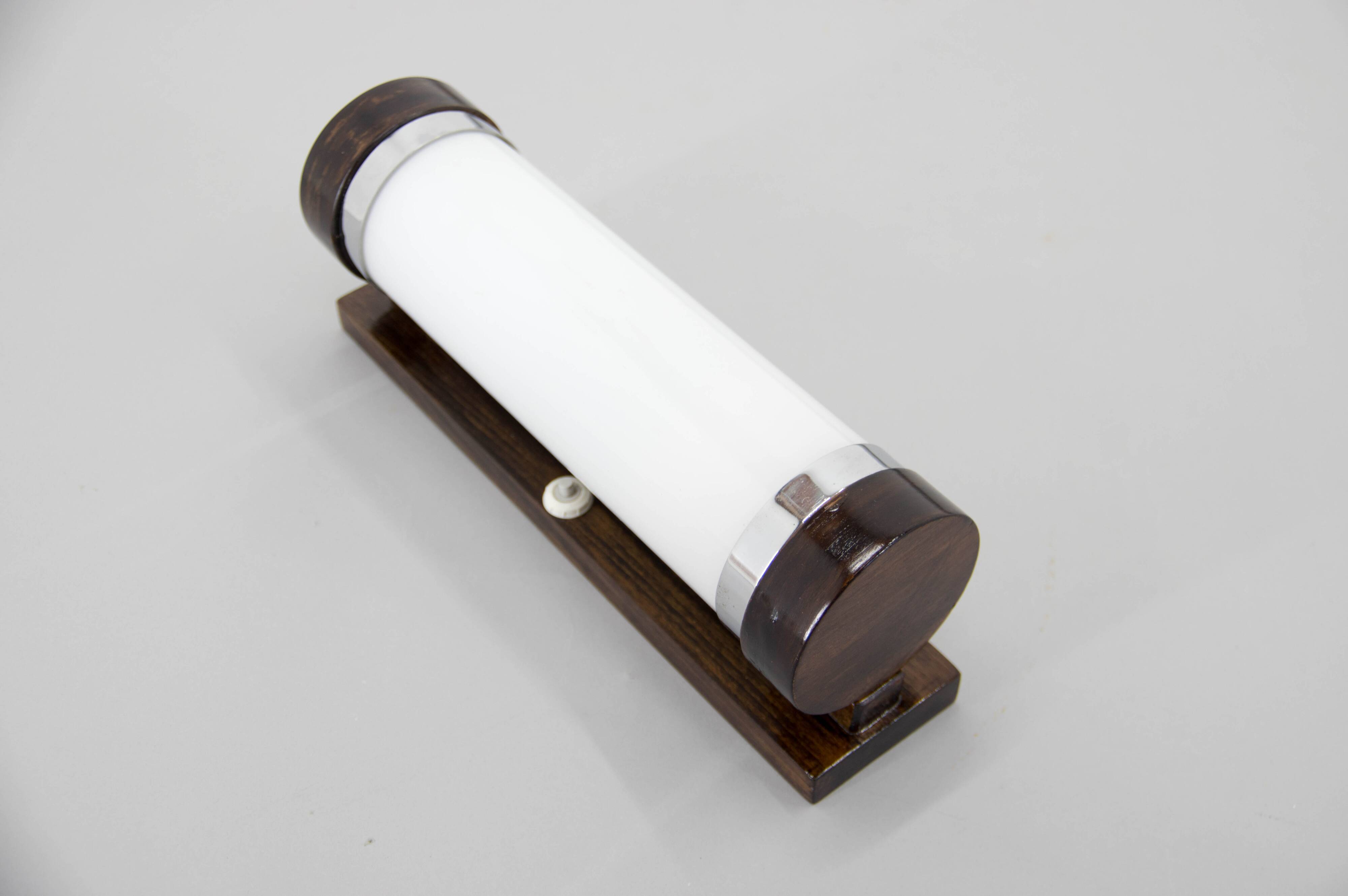Art Deco / Functionalist Wall Light, 1930s, Restored