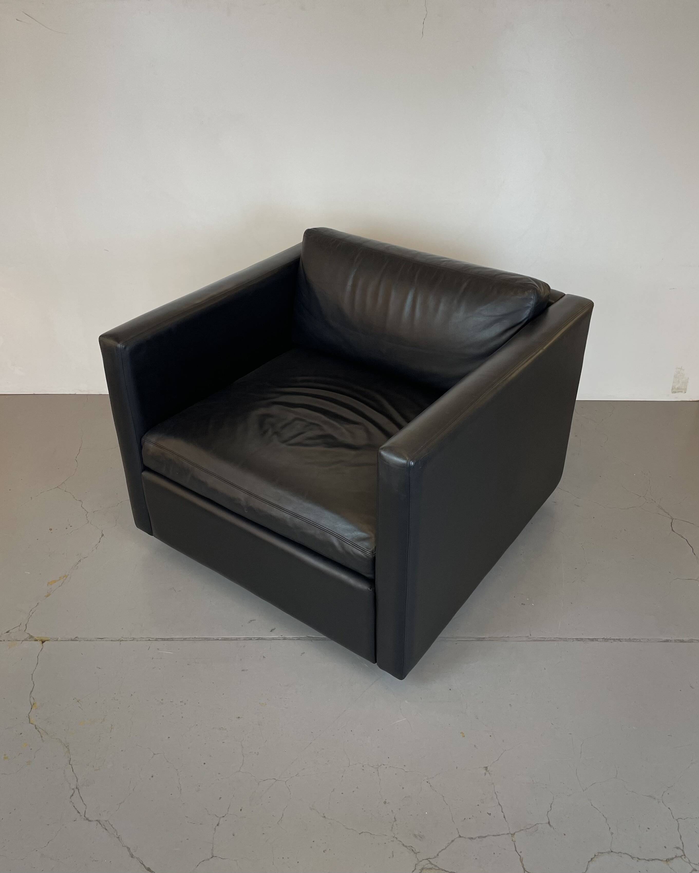 Pair of Black Leather Cube Club-Chairs by Charles Pfister for Knoll, 1980s
