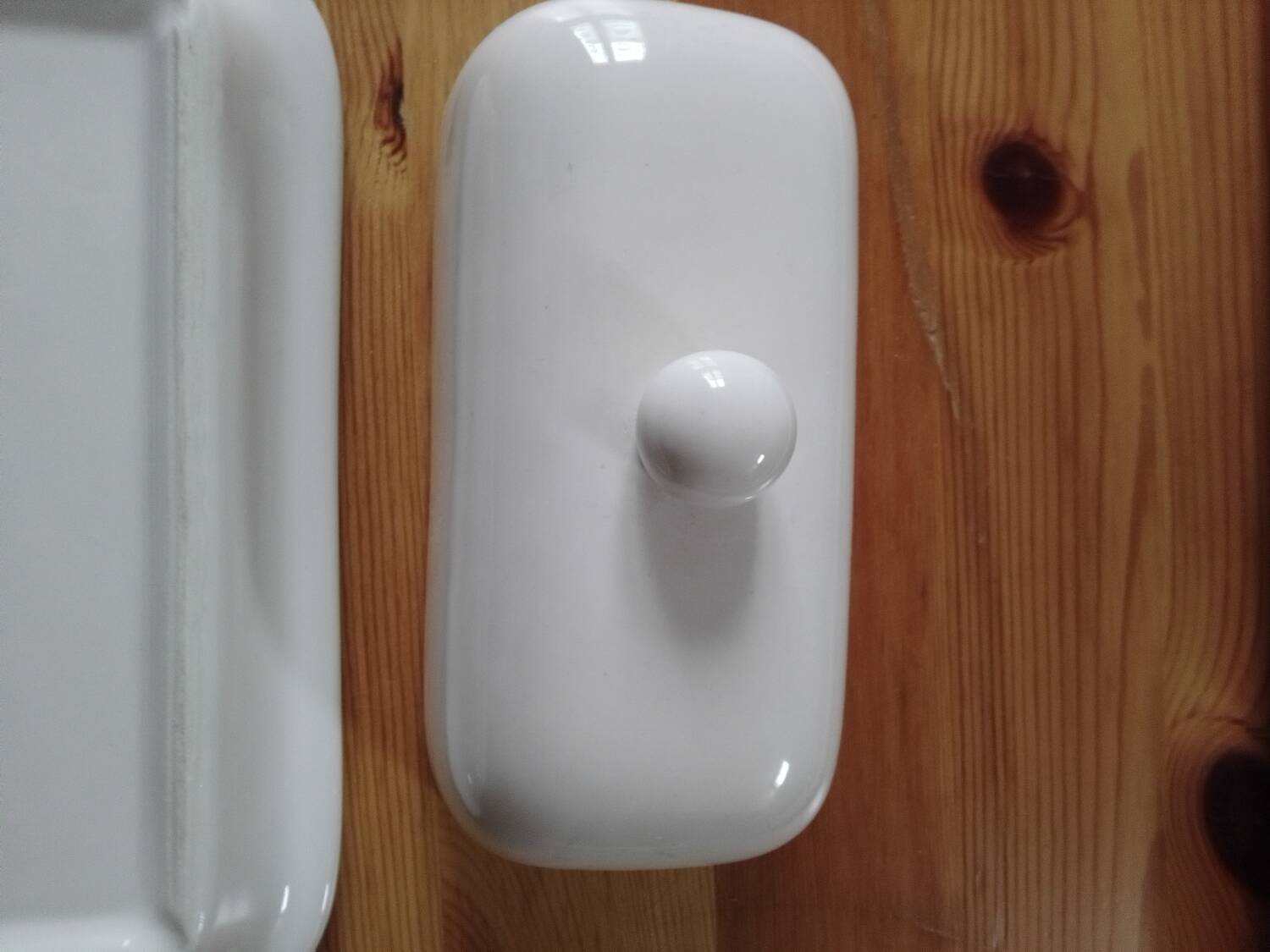Butter dish