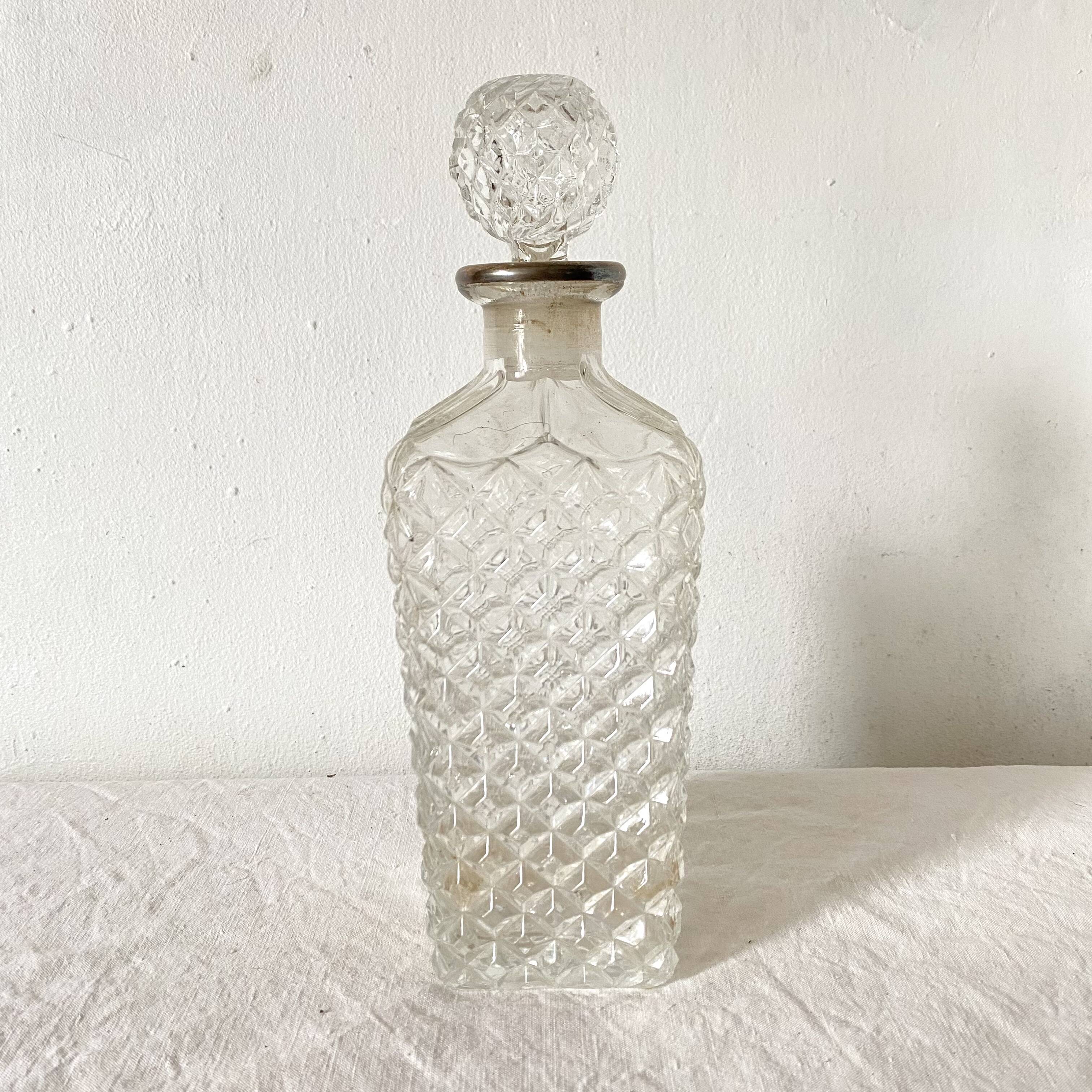 Vintage carafe ball stopper silver collar