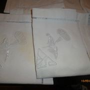 ensemble  nappe lin  et 12 serviettes tables  lin brodees anciennes