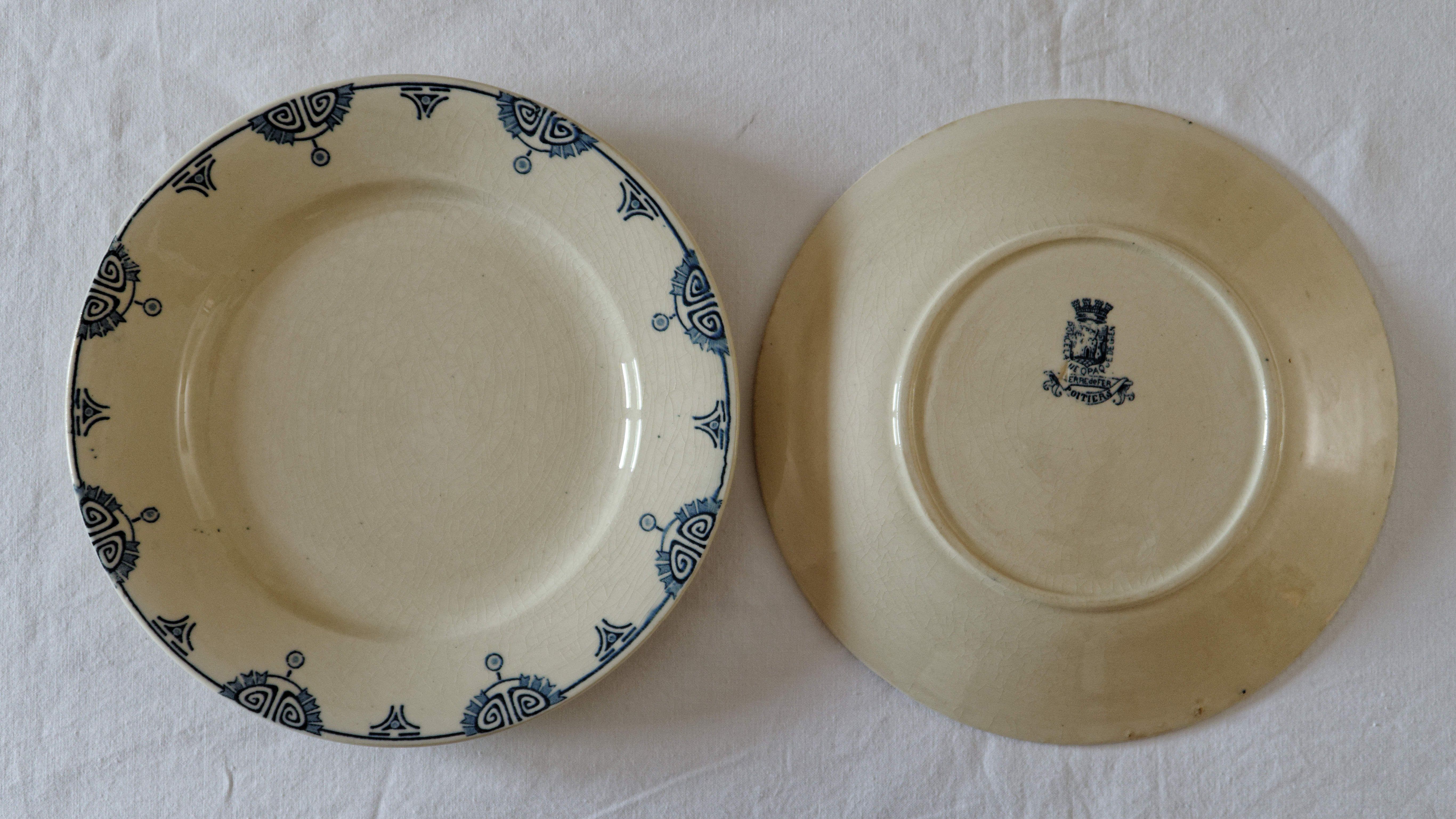 Lot 6 dessert asdiettes iron earth Gien Louvois Series