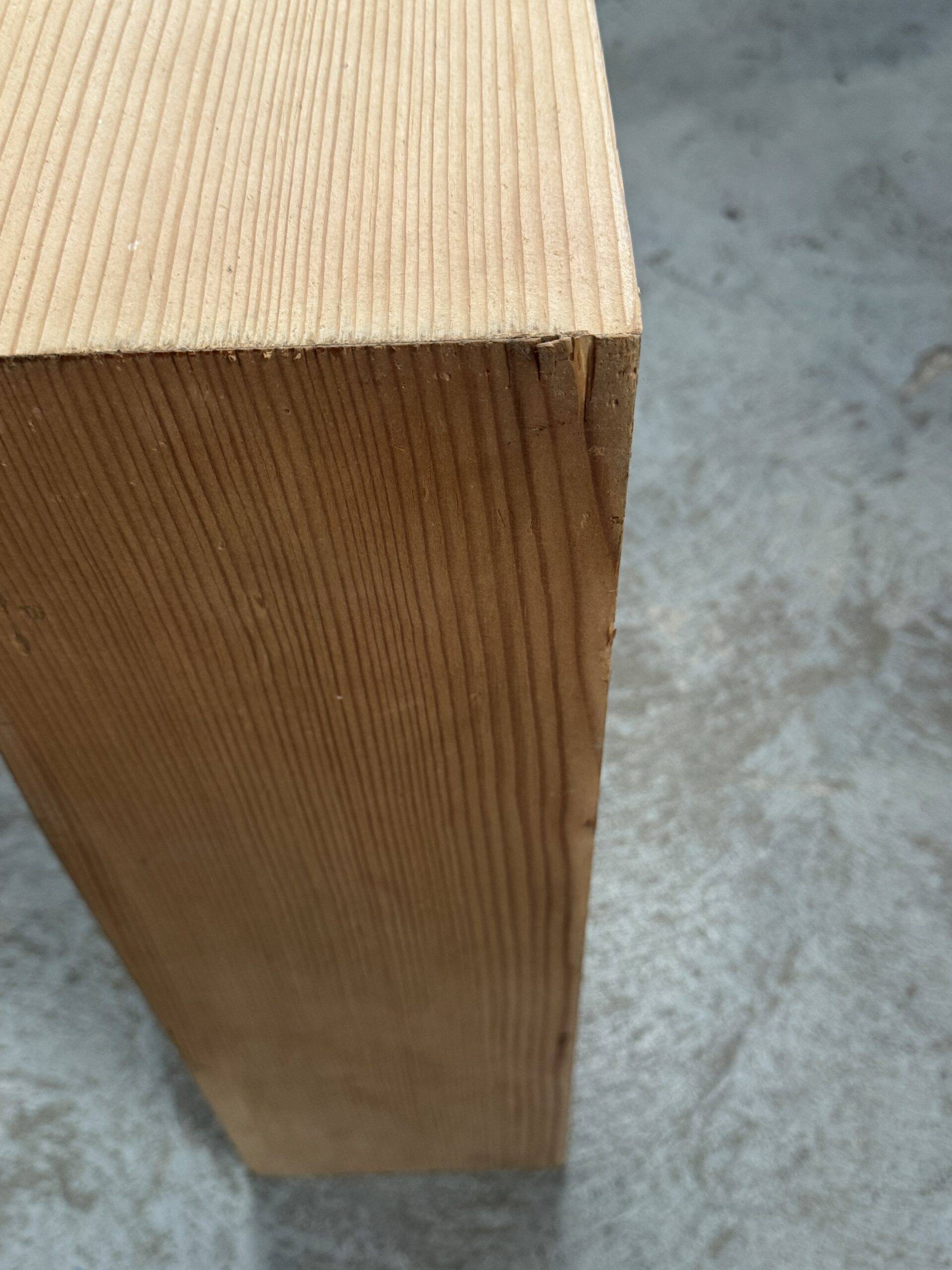 Étagère en bois