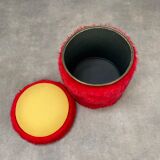 Chest stool in vintage red moumoute