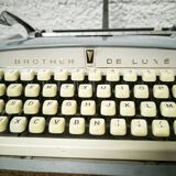 Brother De Luxe typewriter