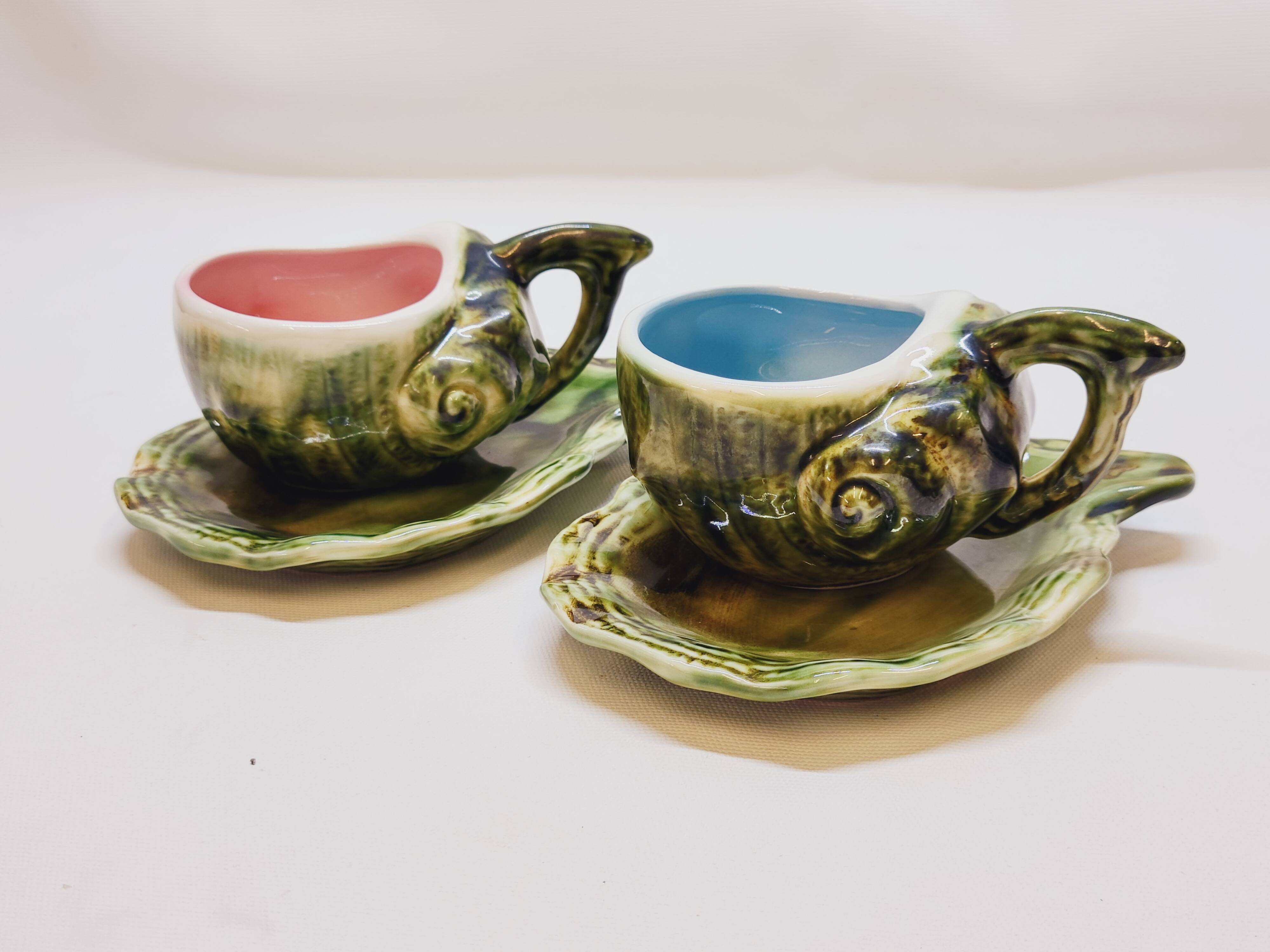 2 cups + 2 saucers in majolica slip ceramic zoomorphic snail shape