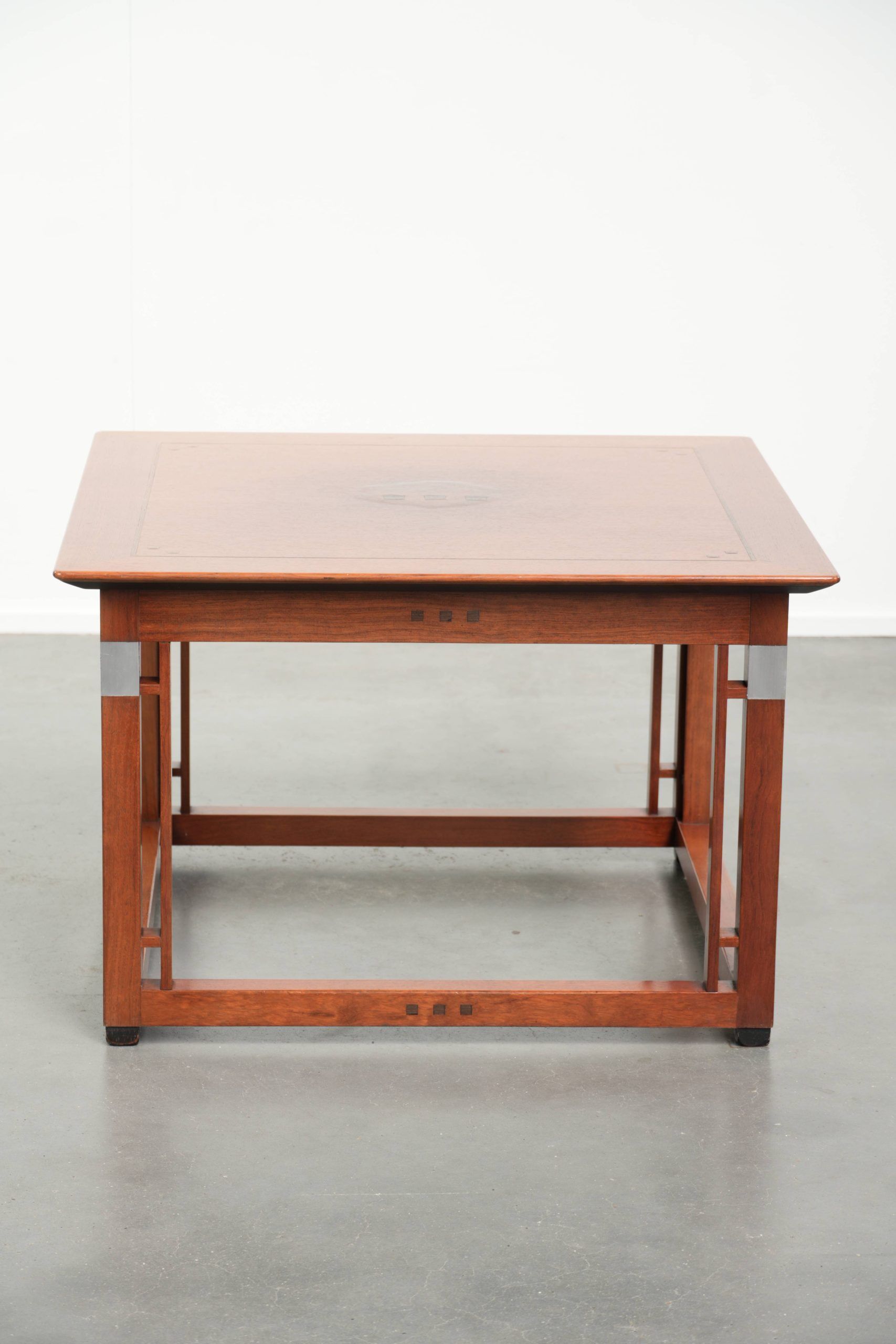 Table d'appoint/café Art Déco vintage carrée