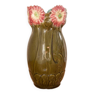 Belgian wild rose slip vase 178