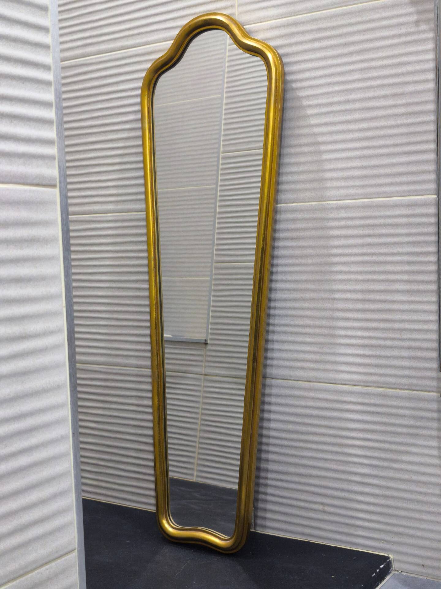Narrow vintage wall mirror in gilded wood – Louis XV style – 102 cm