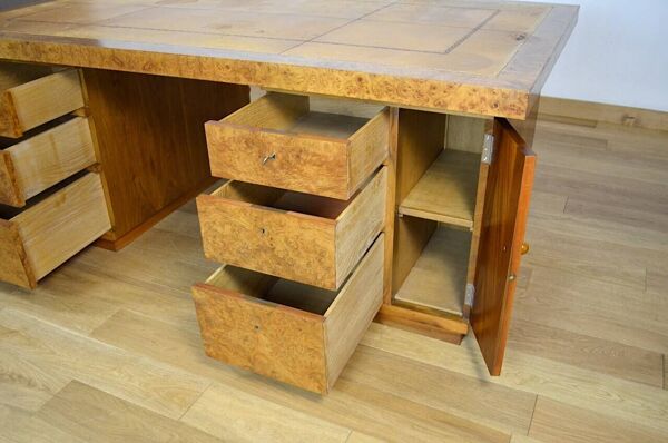 Bureau Art-Déco Double Face en Ronce de Noyer 1950