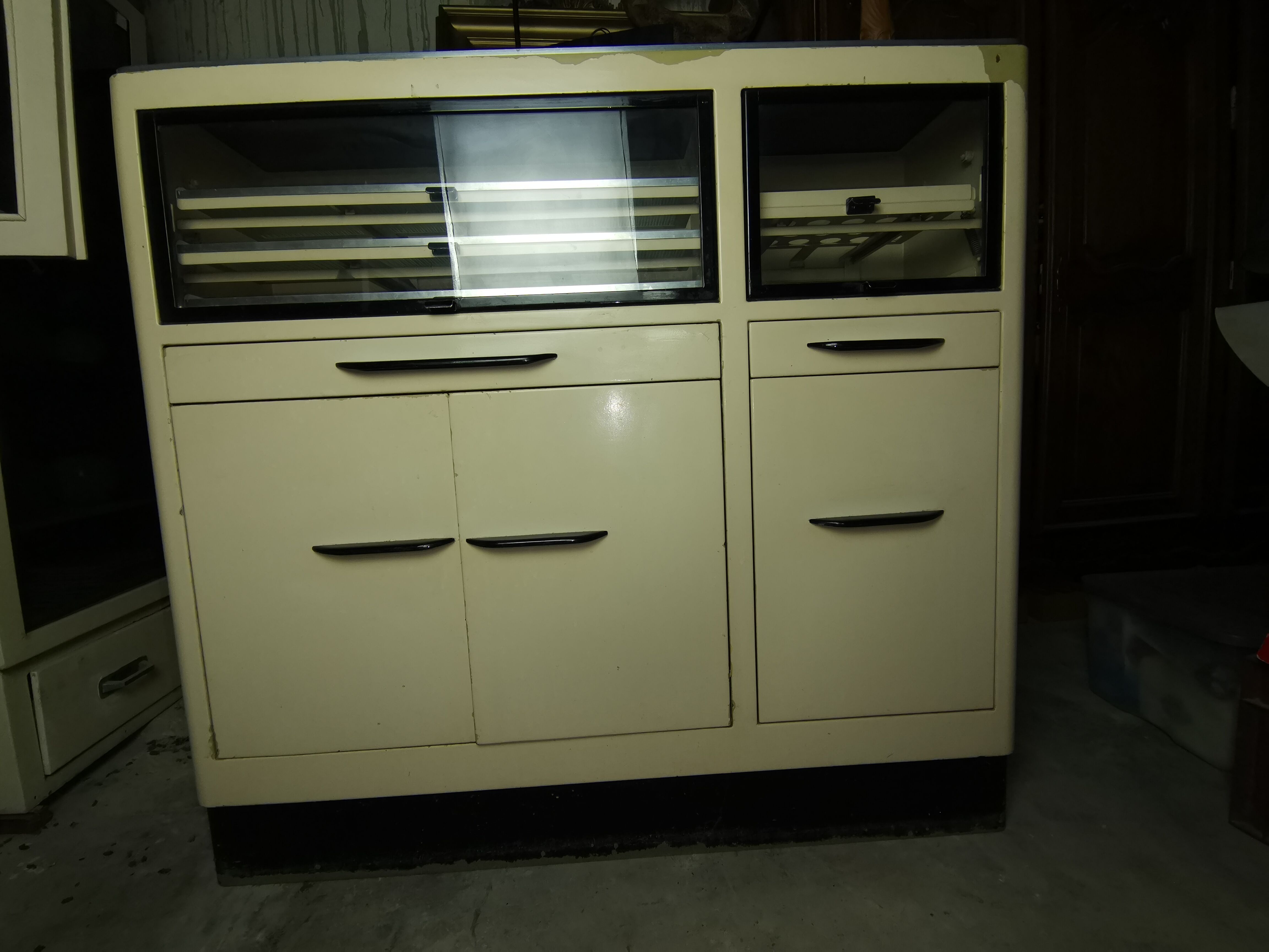 Dentist furniture in metal and black opaline top 1950