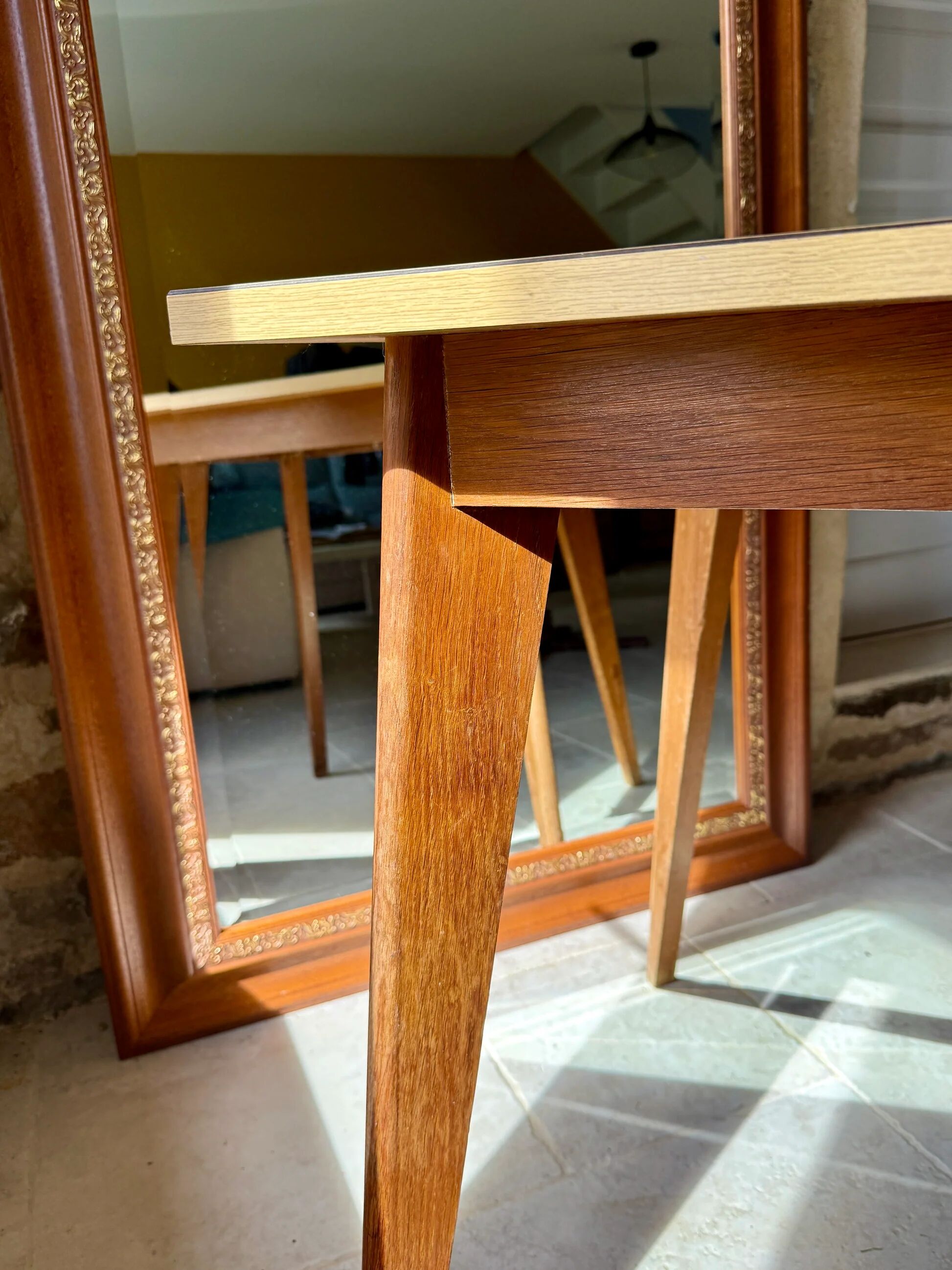 Side table in formica - tapered legs