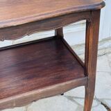 Dessert vintage shelf with curved legs