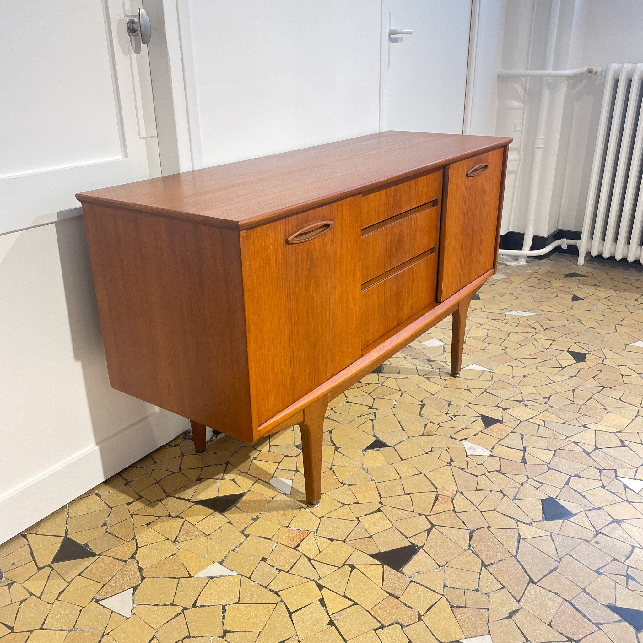 Jentic Enfilade 128cm