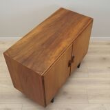 Walnut cabinet, Danish design, 1960s, designer: Børge Mogensen