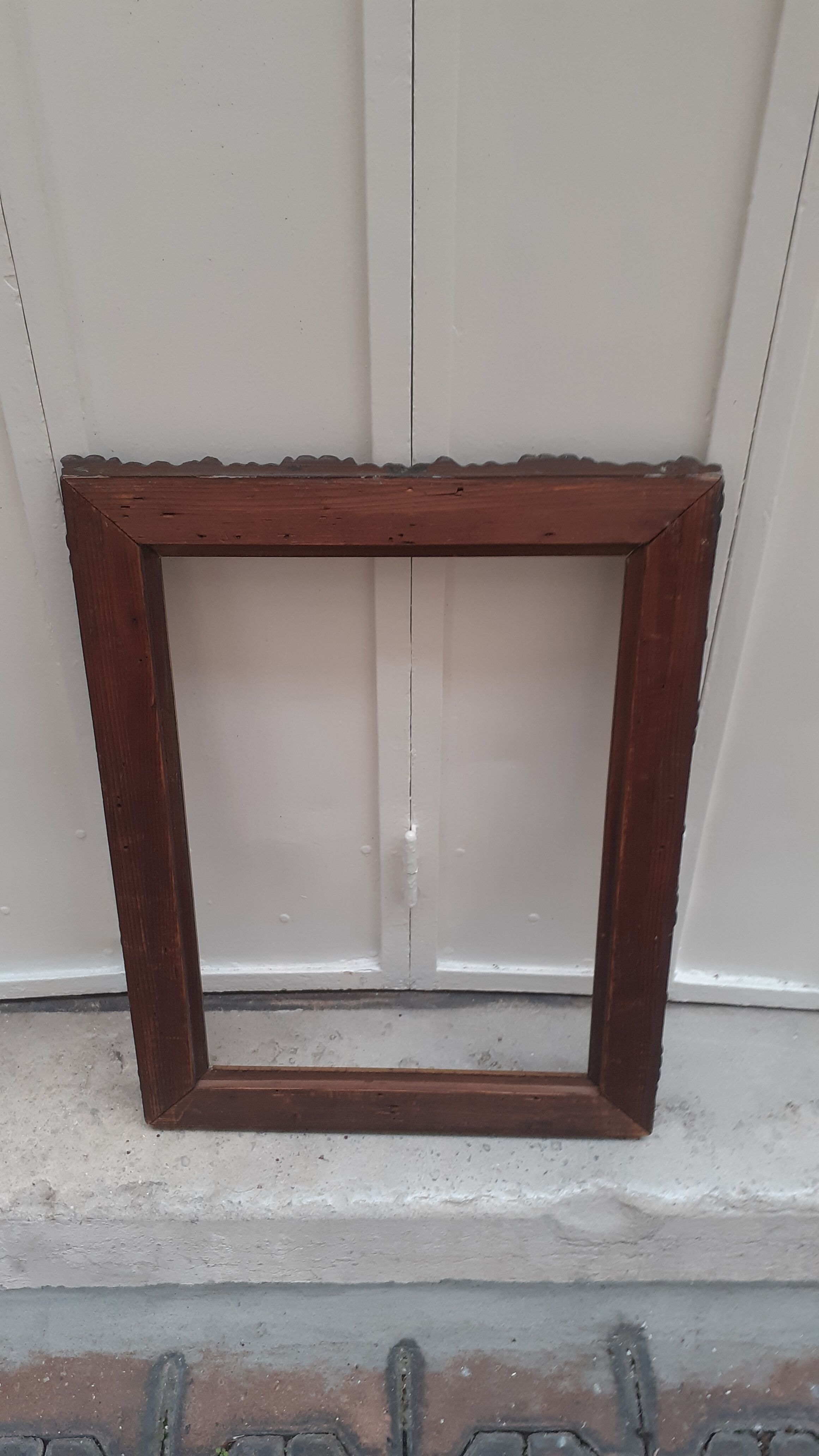 Carved frame with gilding