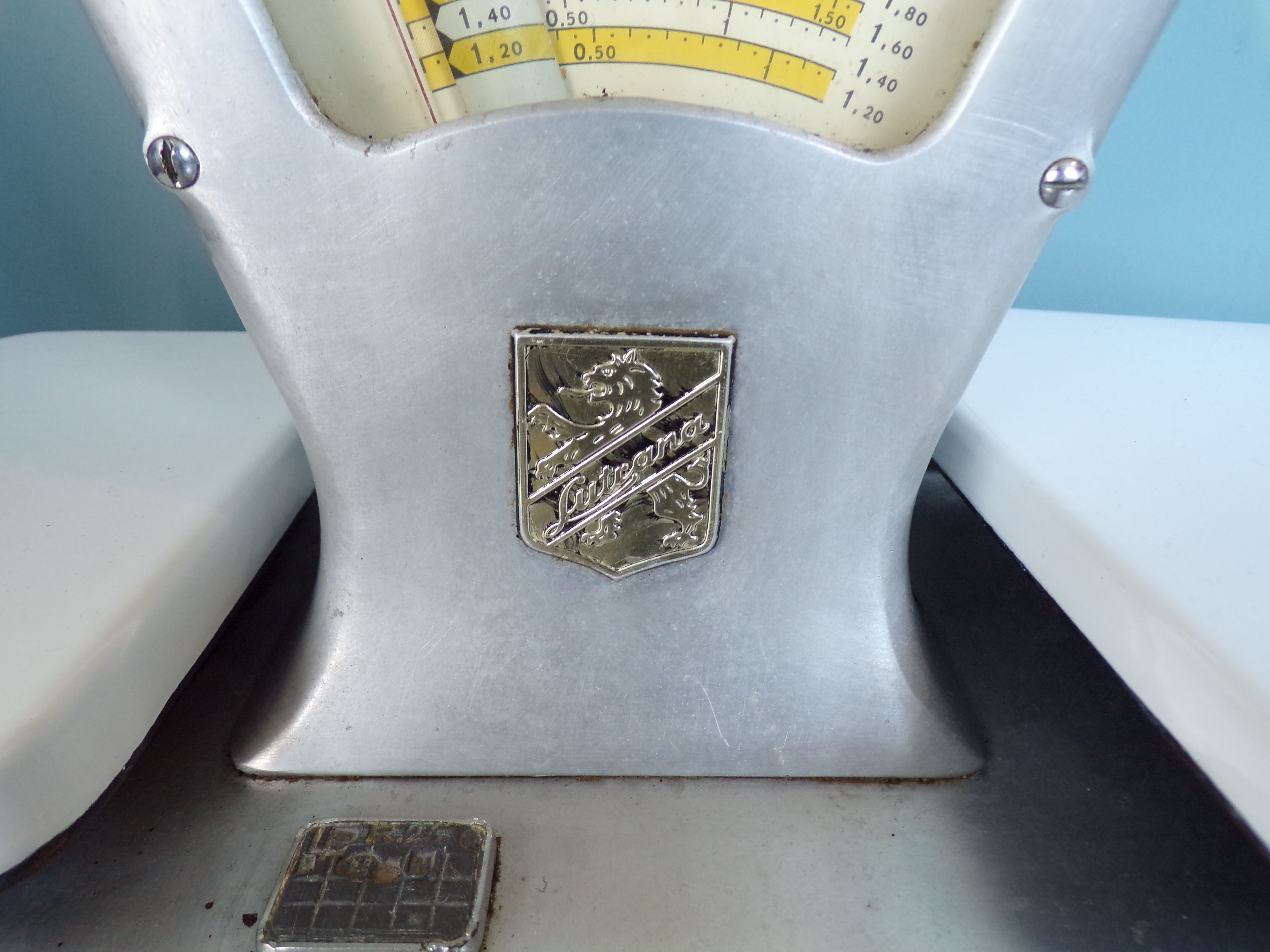 Grocer butcher scale Lutrana