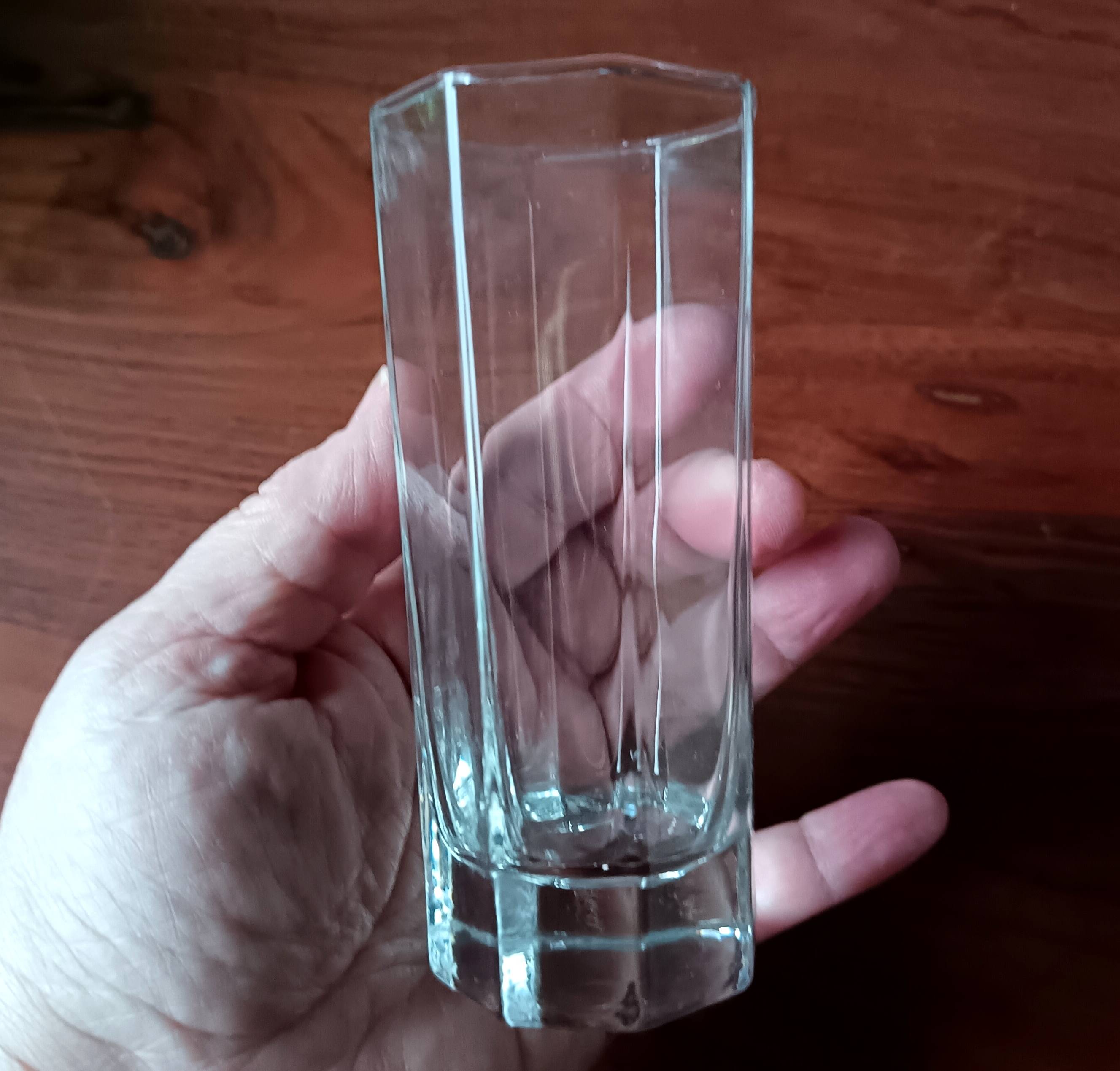 6 tall, octagonal, transparent vintage Luminarc Octime glasses (14 cl capacity)