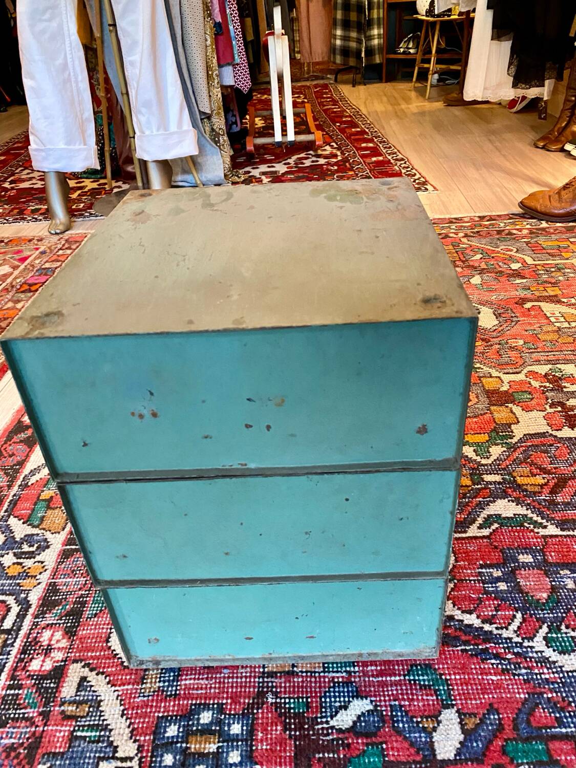 Set of 3 double industrial metal storage lockers