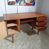 Vintage office of the 60s golden oak