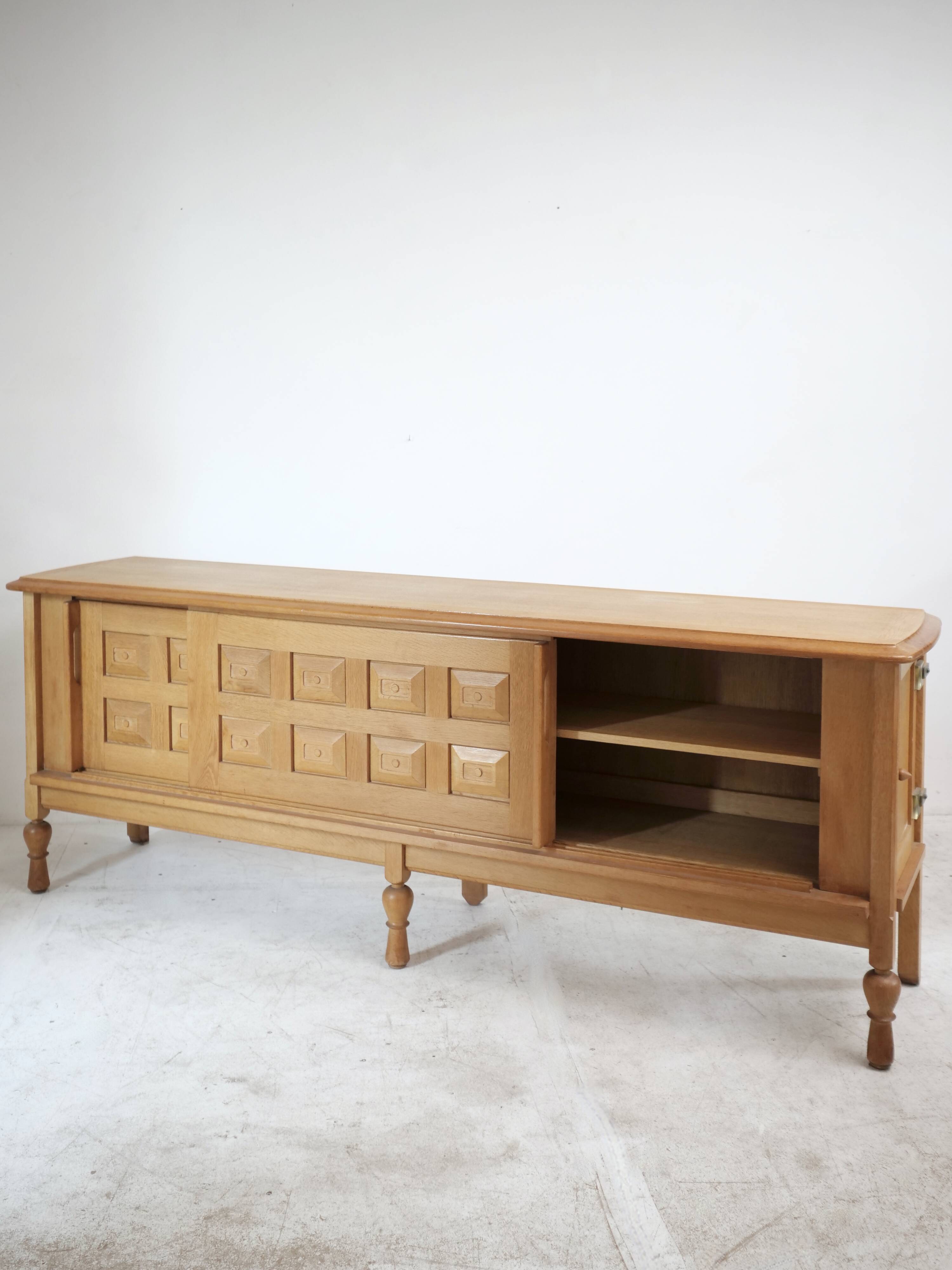 Guillerme and Chambron oak sideboard in light wood in a brutalist style.