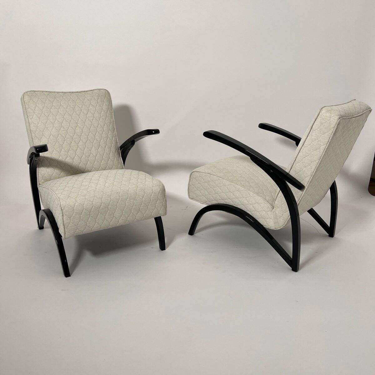 Set of Czechian Art Deco Black Laquered Lounge Chairs attributed to J. Halabala for Up Závody, 1930s
