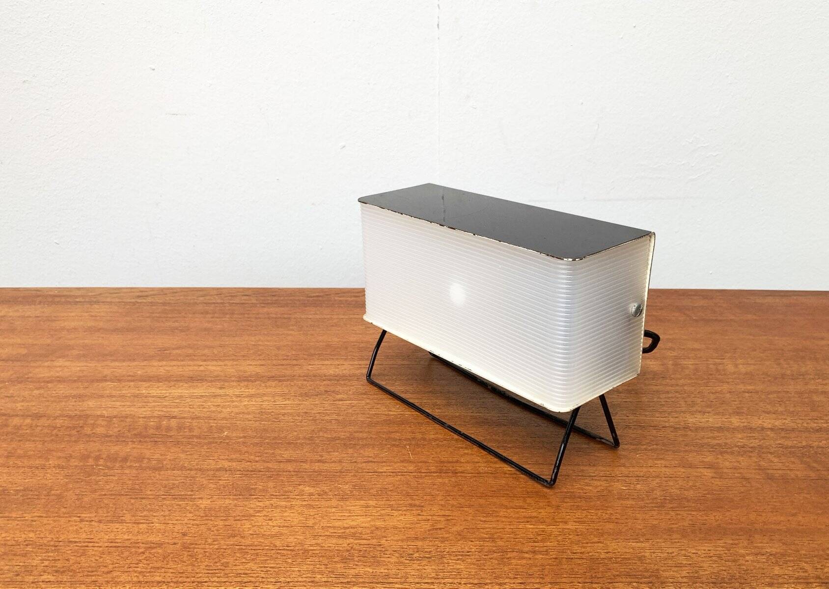 Lampe de table minimaliste tchèque des années 1960 de Pokrok.