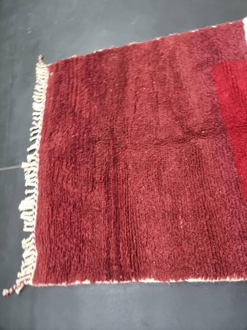 Traditional Beni Ourain Berber rug in natural wool 140/260 cm