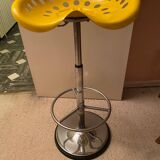 Mirama telescopic tractor seat stool