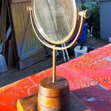 Dual facet swivel table mirror