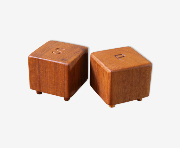 Salière et poivrière scandinave en teck