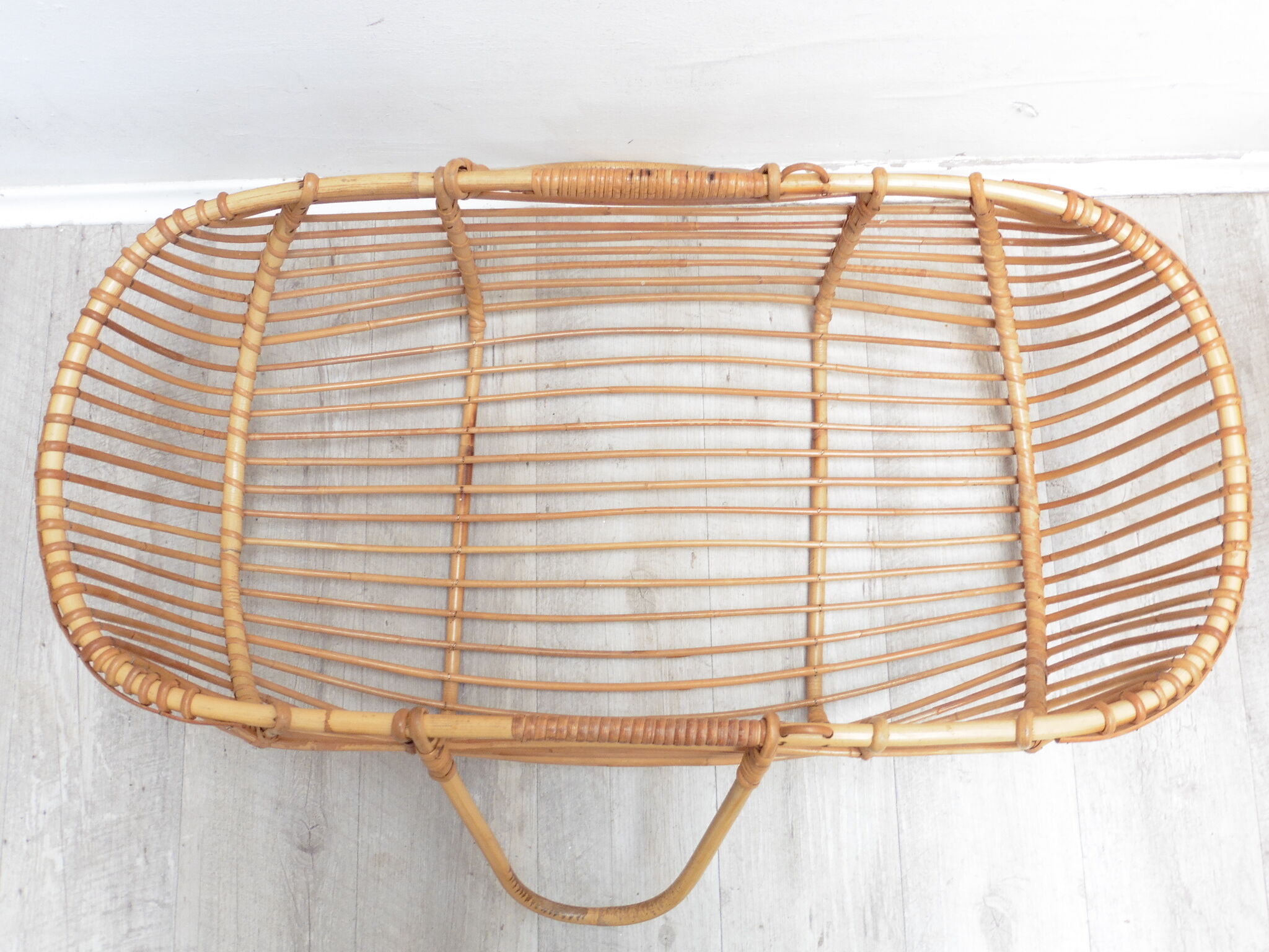 Rattan couffin
