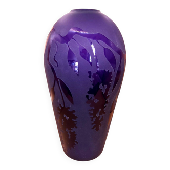 American art vase signed Kelsey Murphy – Pilgrim Glass – Cameo violet