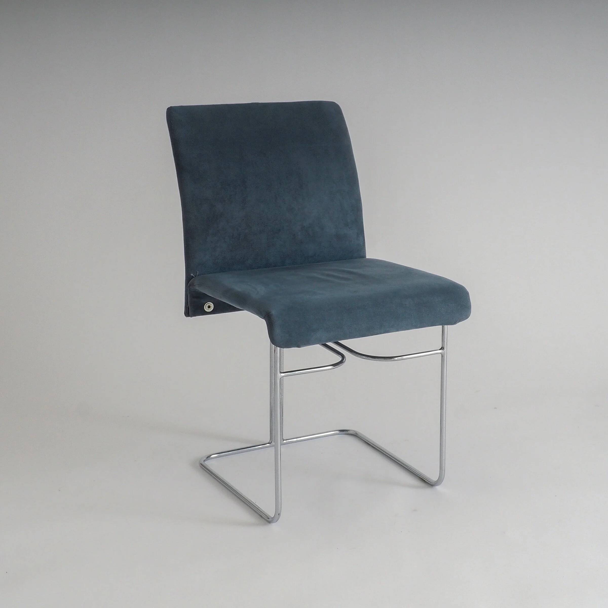 Set of 4 dining chairs by Ernesto Radaelli for Saporiti