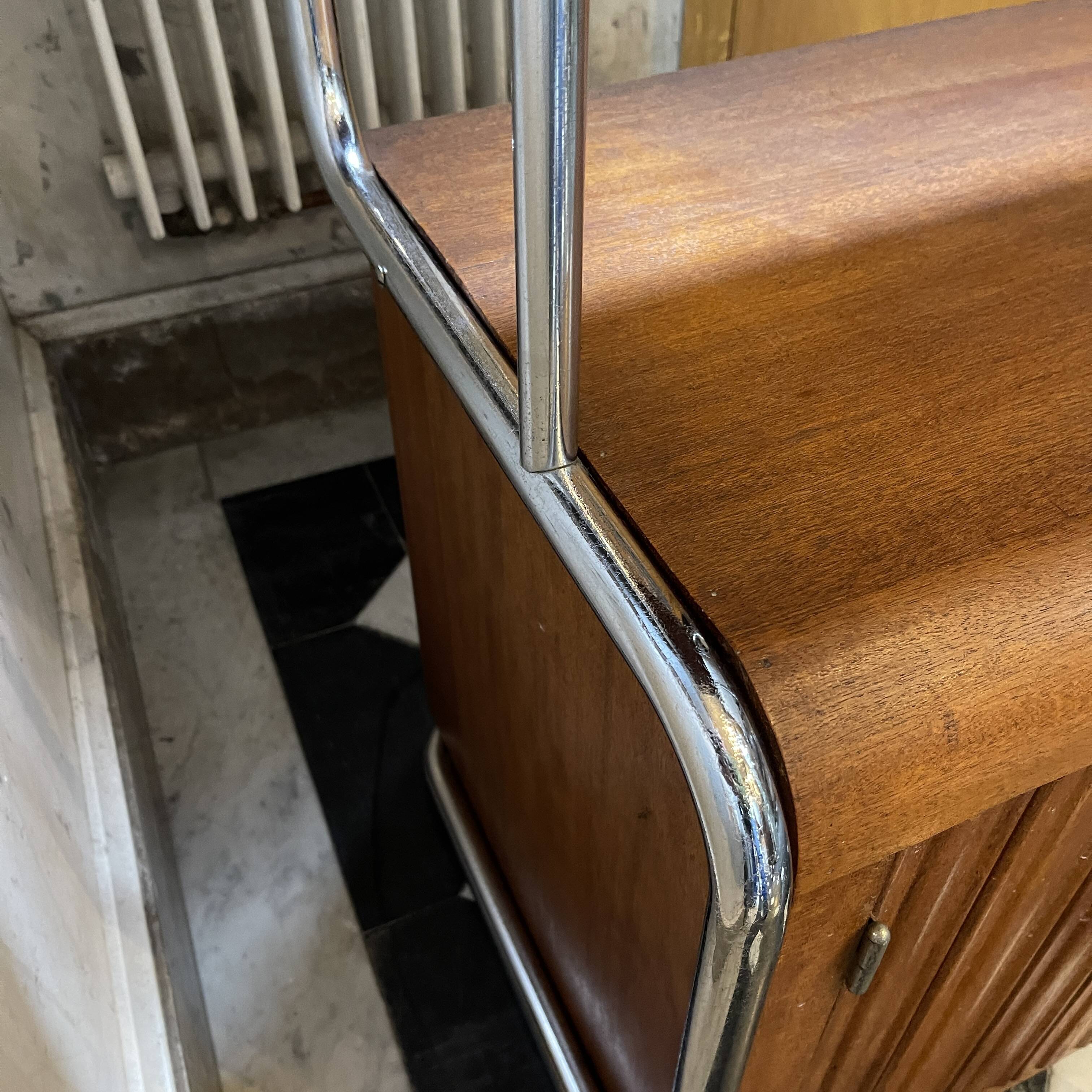 Modernist Art Deco Bauhaus side furniture in tubular chrome steel & wood, ca 1920/30