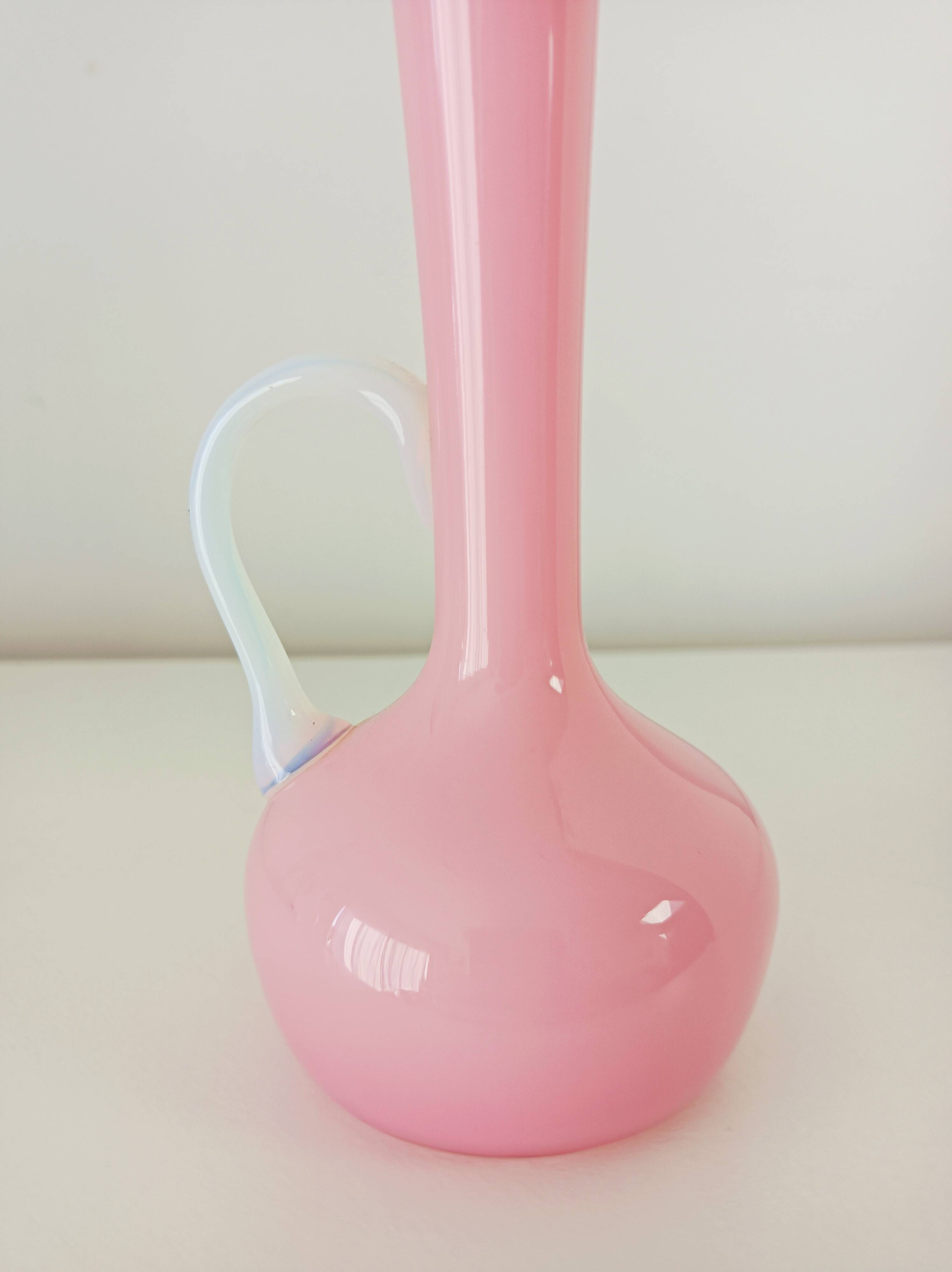 Set of 5 pastel opaline soliflore vases