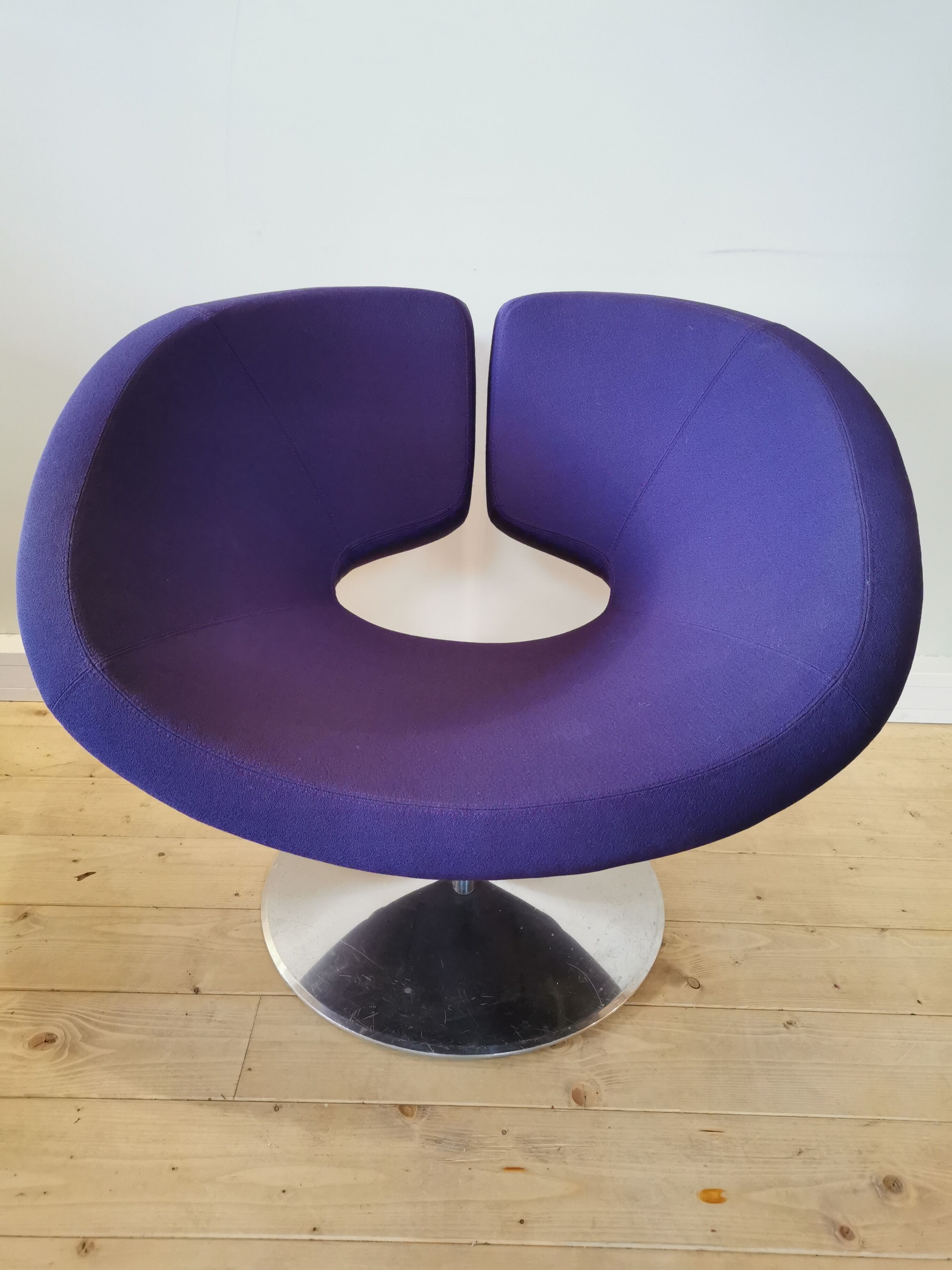 Pair of armchairs "Apollo" by Patrick Norguet for Artifort