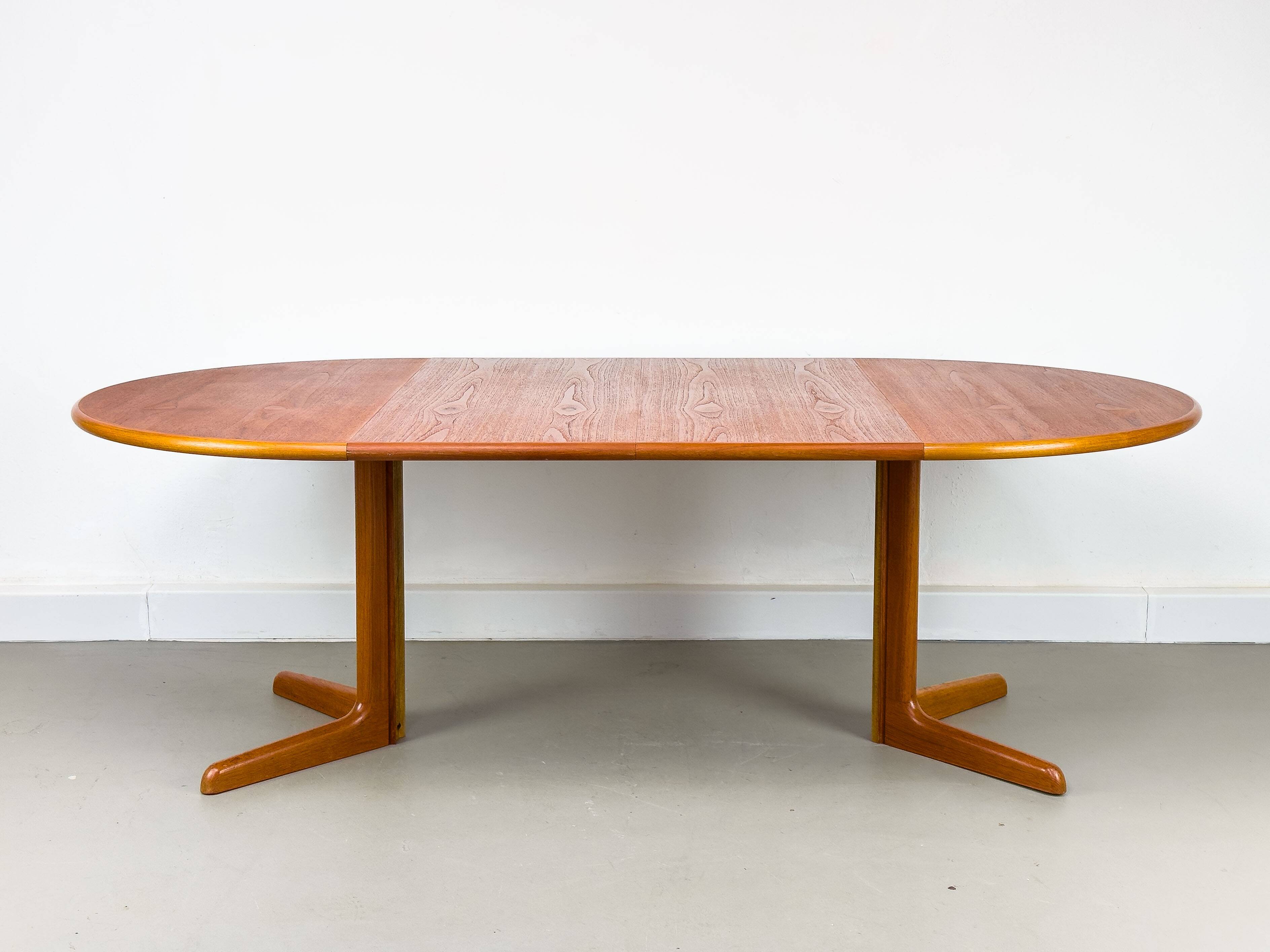 Danish Round Teak Dining Table with Extensions by Gudme Møbelfabrik, 1970s
